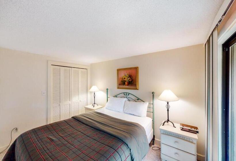 فندق Bromley Village   Clovers 767a