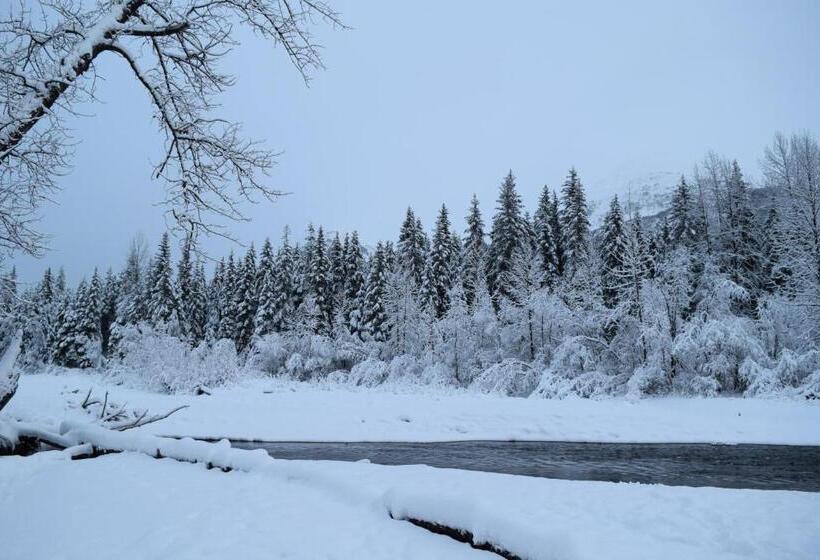 בית מלון כפרי Cozy Crystal Mountain Condo