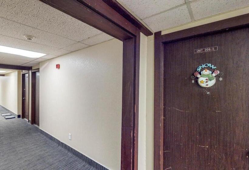 בית מלון כפרי Cozy Crystal Mountain Condo