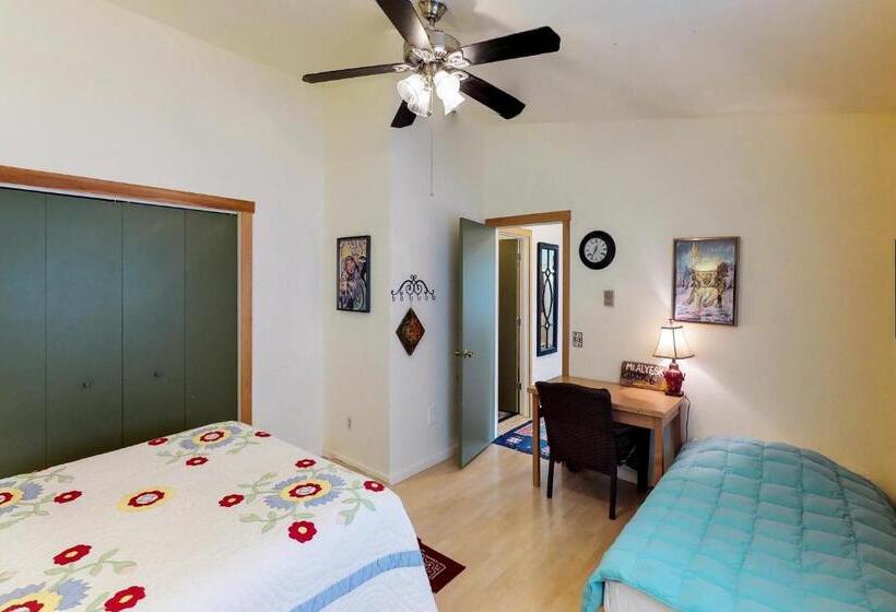 בית מלון כפרי Cozy Crystal Mountain Condo