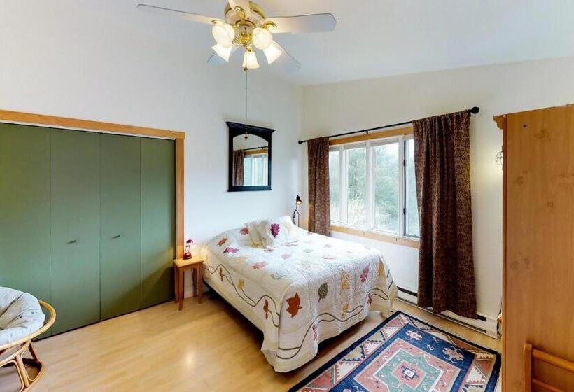 בית מלון כפרי Cozy Crystal Mountain Condo