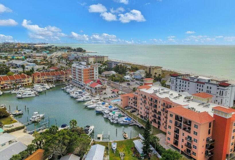 فندق Bay Front Oasis