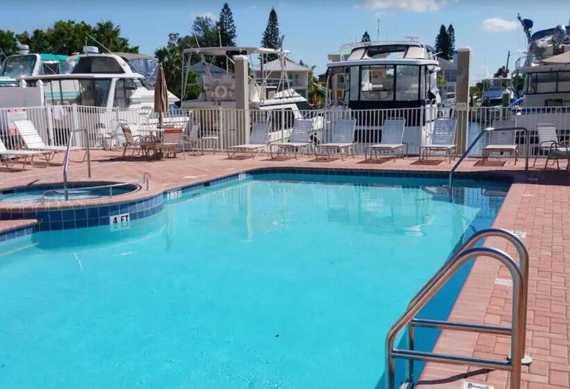 فندق Bay Front Oasis