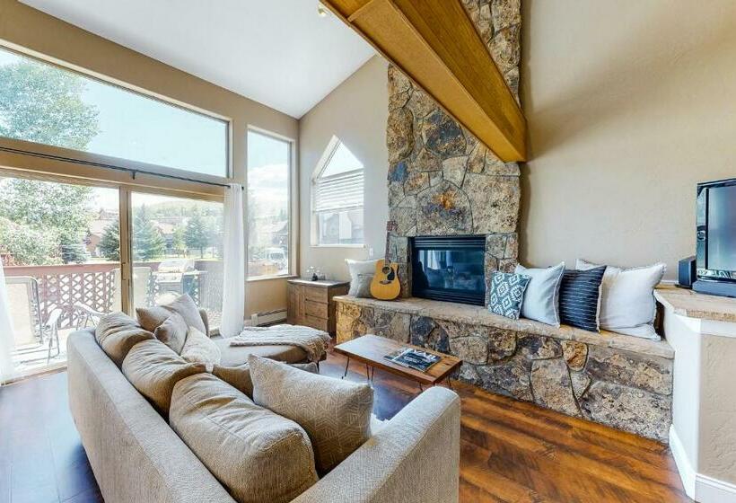 בית מלון כפרי Beaver Creek Bungalow