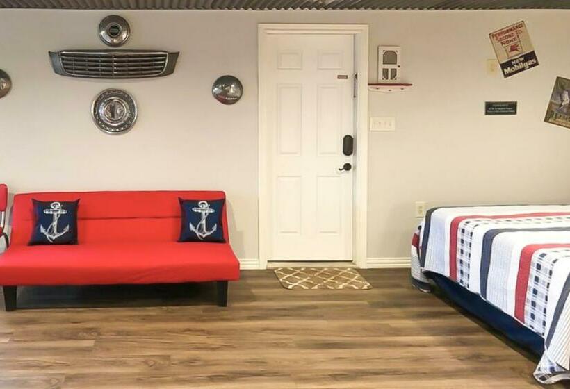 호텔 Cottonwood Cottage On Lake Lbj