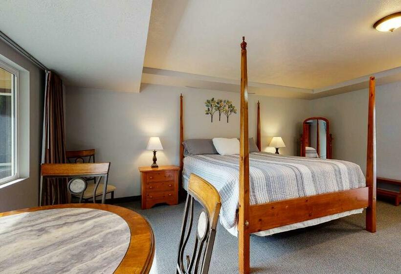 هتل Deschutes Riverside Escape