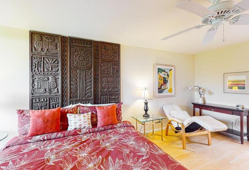 Отель Midtown Mountain View Villa