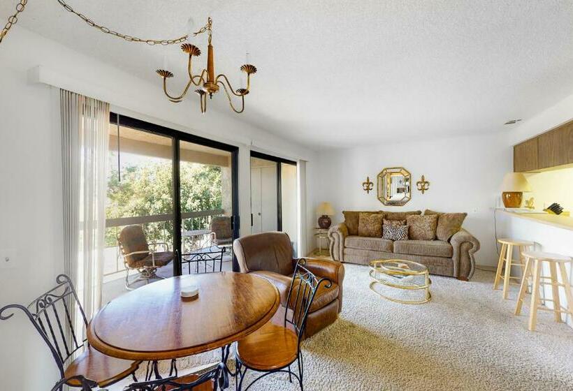 Отель Riviera Garden Villa