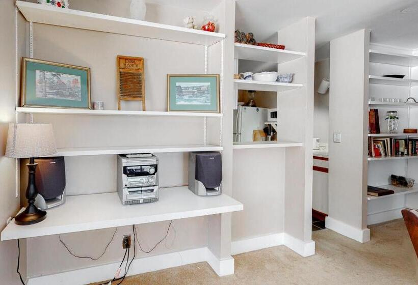 هتل Trailside Retreat