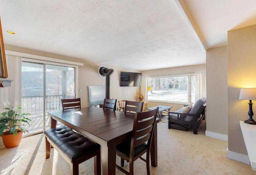 هتل Trailside Retreat