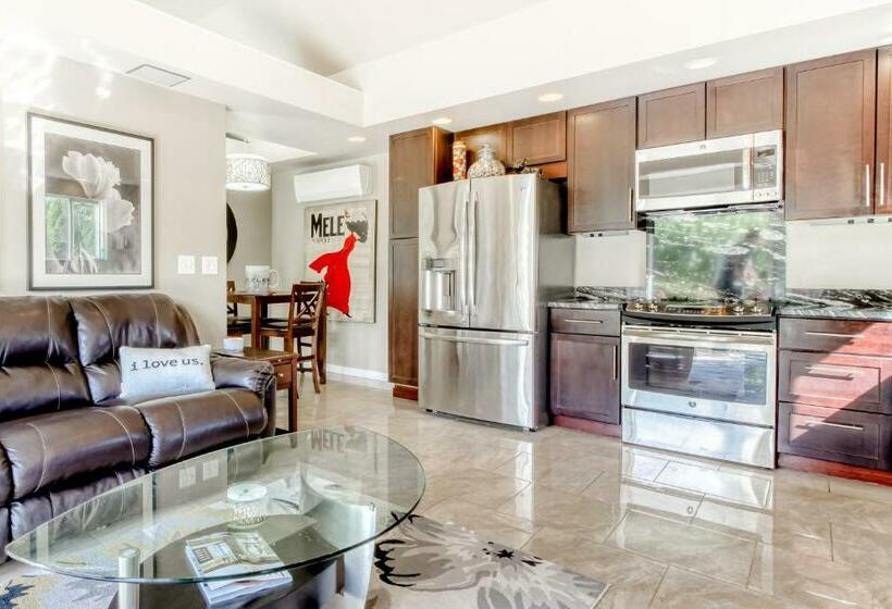 ホテル Apricot Ridge