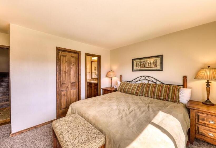 בית מלון כפרי Beautiful Mountain View Condo