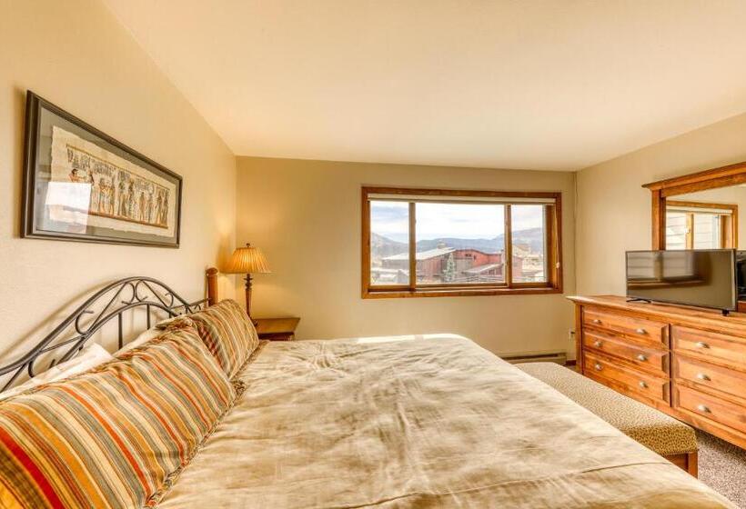 בית מלון כפרי Beautiful Mountain View Condo