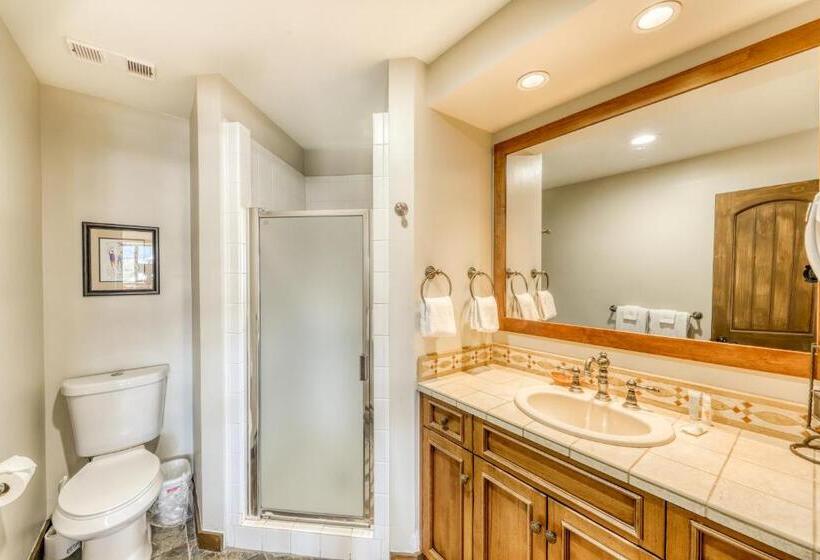 בית מלון כפרי Beautiful Mountain View Condo