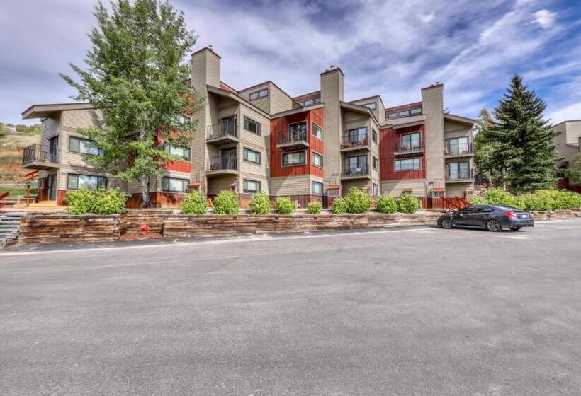 בית מלון כפרי Beautiful Mountain View Condo