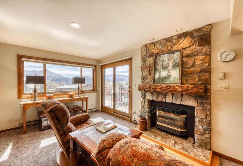 בית מלון כפרי Beautiful Mountain View Condo