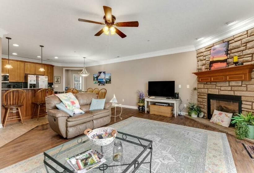 فندق Bend Of The River