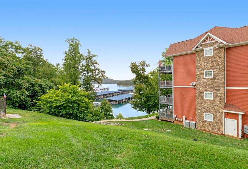 فندق Bend Of The River