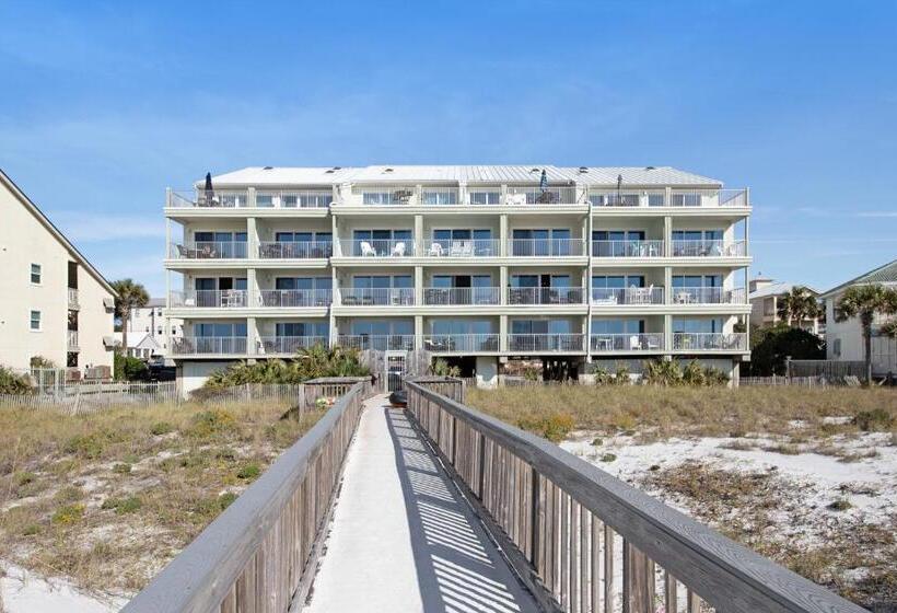 فندق Commodore S Retreat 107