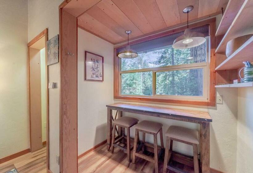 فندق Dear Ol  Dad S Cabin