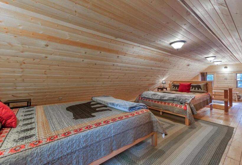 فندق Elevation Station