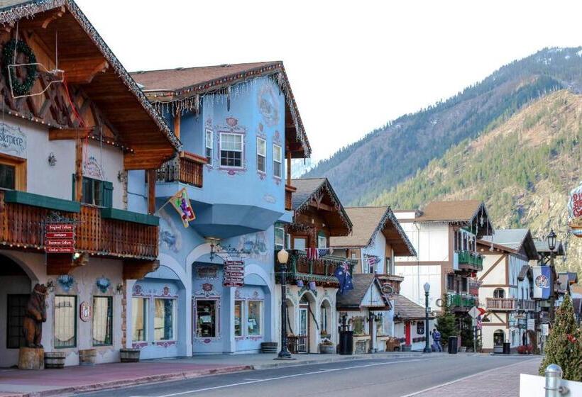 هتل Icicle Village Resort 402: Juniper Studio