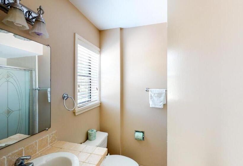 בית מלון כפרי Moorings 0910