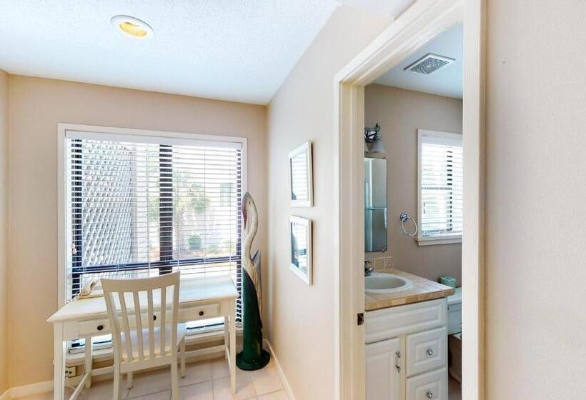 בית מלון כפרי Moorings 0910