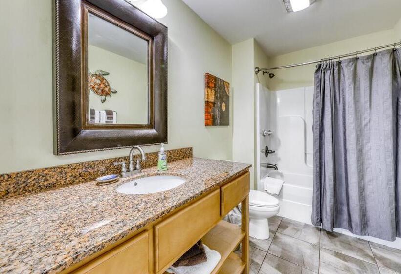 هتل River Crossing 401