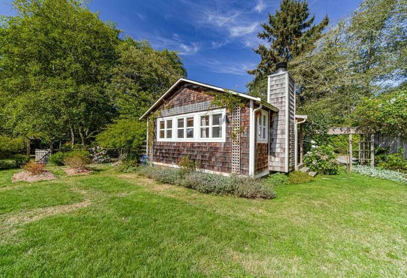 ホテル Seawoods Cottage