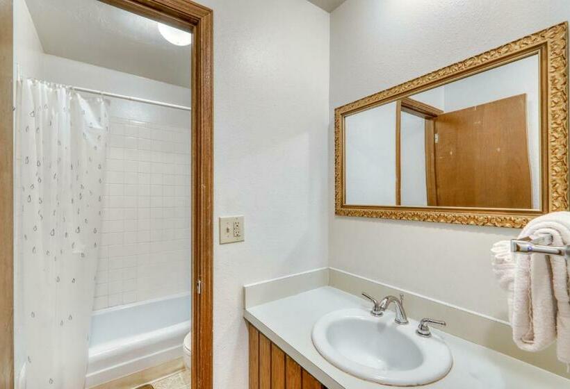 בית מלון כפרי Straight Creek Sanctuary