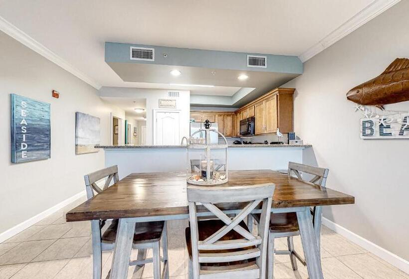 Отель The Indies