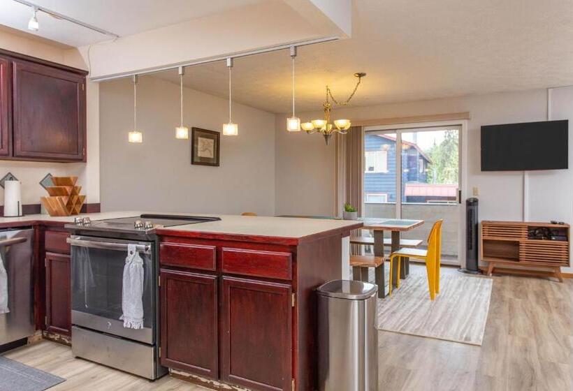 فندق Timberline 208