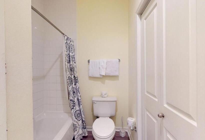 فندق Tranquility On The Beach 410