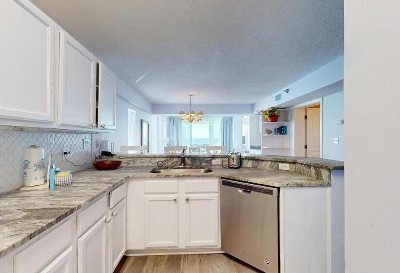 فندق Tranquility On The Beach 410