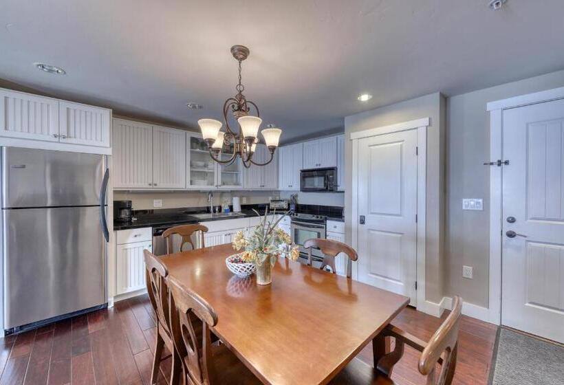 فندق Village Rd 309