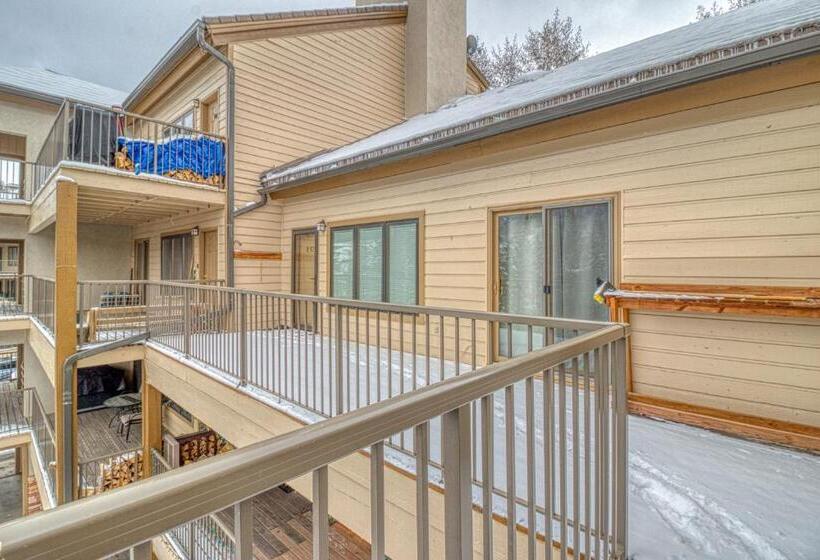 בית מלון כפרי 2 Bed 2 Bath Apartment In Avon