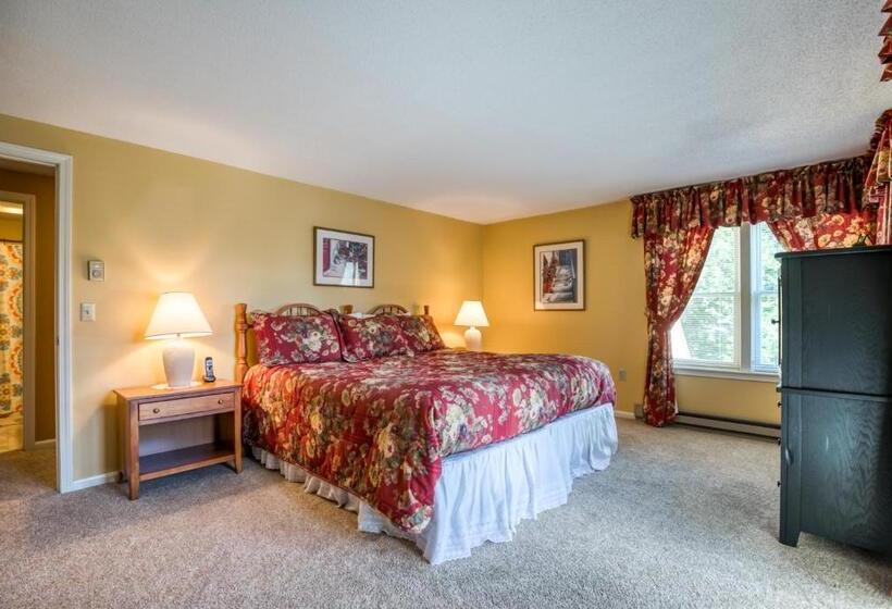 호텔 38 Kandahar Lane