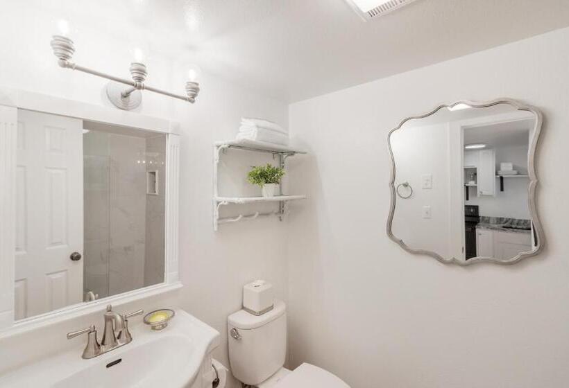 בית מלון כפרי All New Historic Charmer In The Heart Of Durango