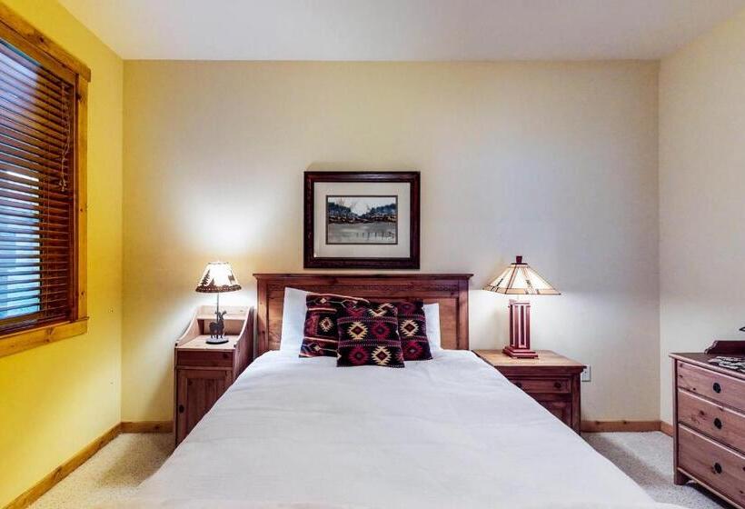 호텔 Boulders Hideout