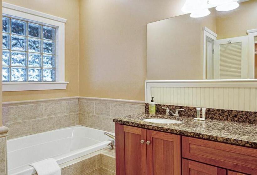 ホテル Castle Hill Condo