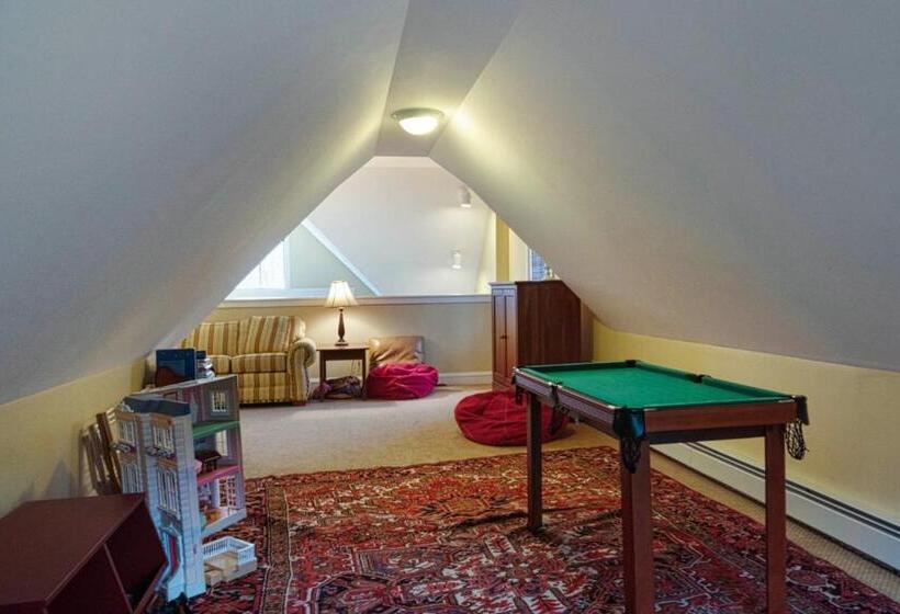 ホテル Castle Hill Condo