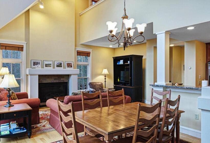 ホテル Castle Hill Condo