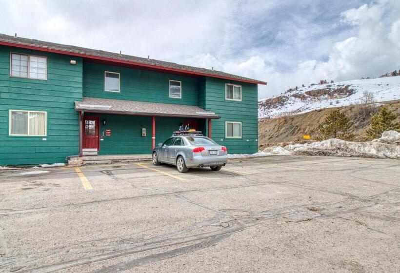 בית מלון כפרי Debbie S Den