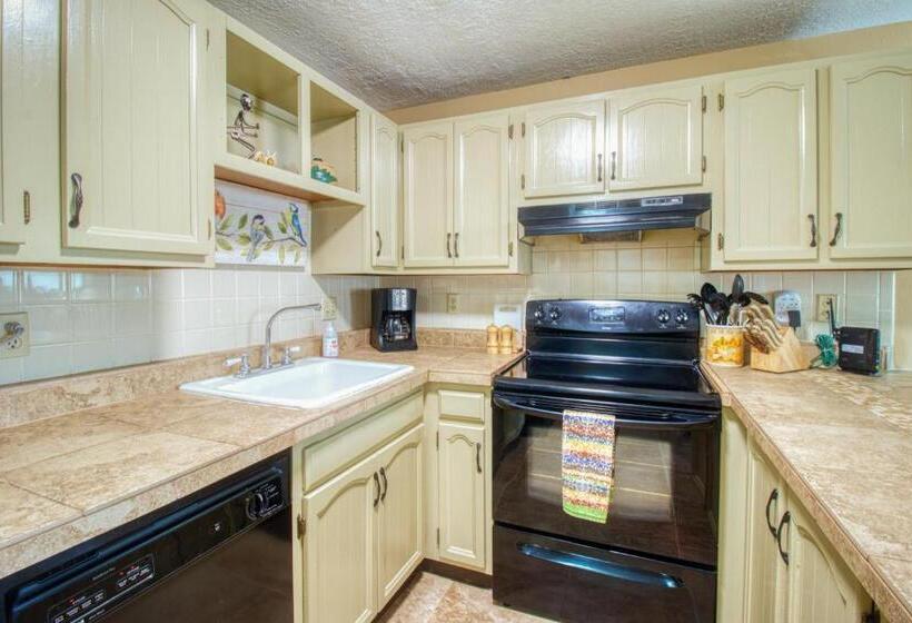 בית מלון כפרי Debbie S Den