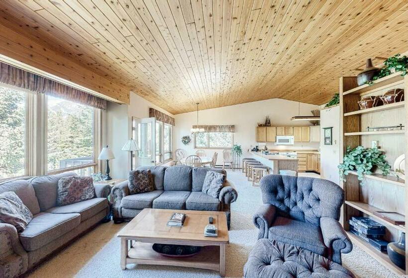 هتل Hidden Village 25 Timbercrest