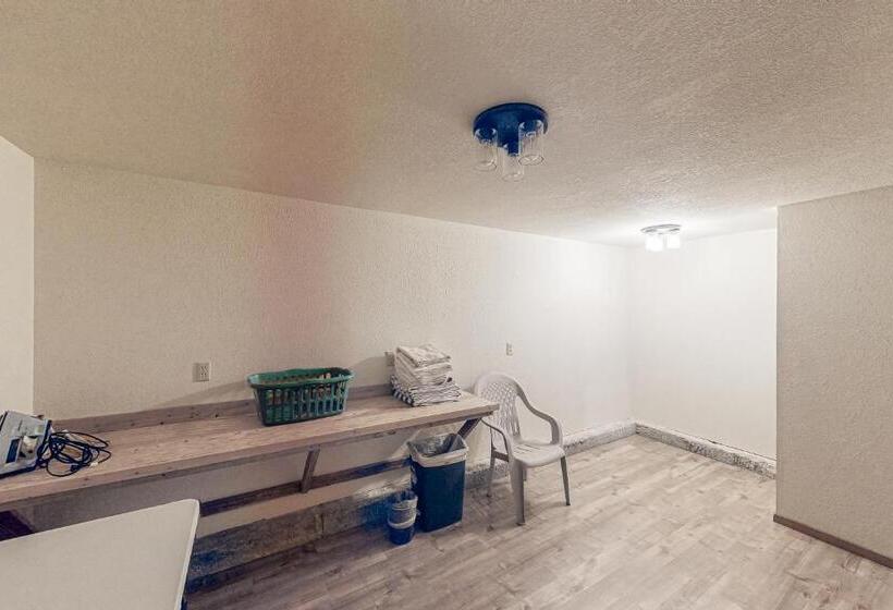 هتل Hidden Village 25 Timbercrest