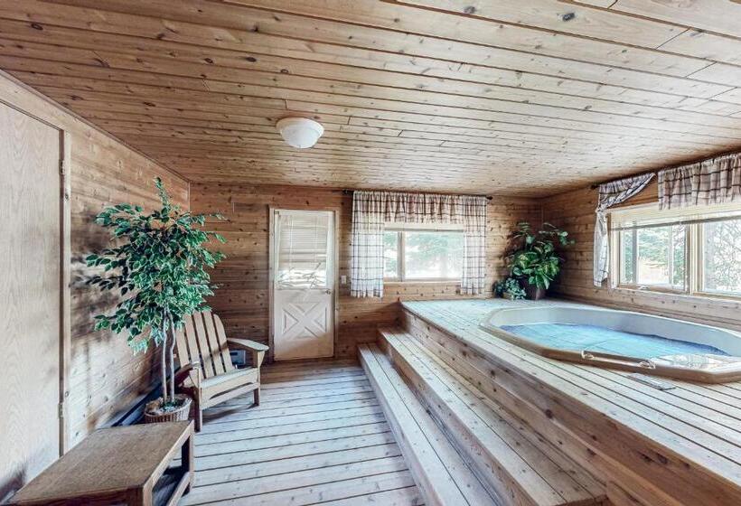 هتل Hidden Village 25 Timbercrest