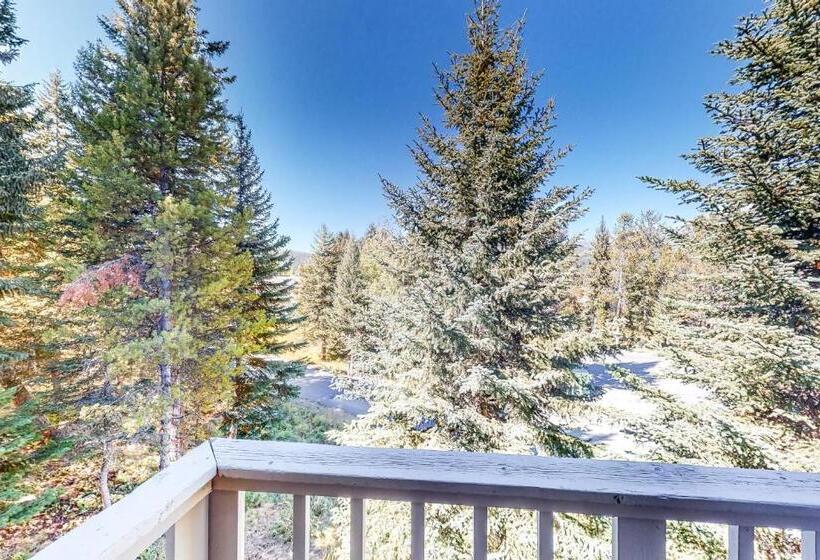 هتل Hidden Village 25 Timbercrest