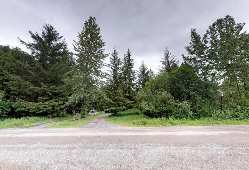 בית מלון כפרי Jewel Chalet